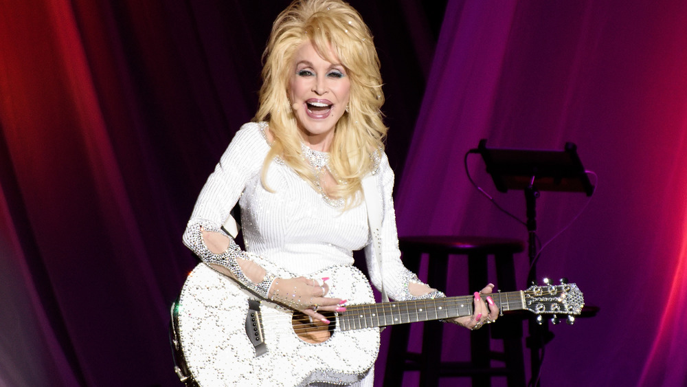 Dolly Parton performs live