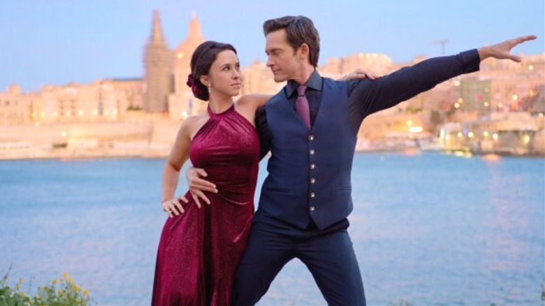Lacey Chabert and Will Kemp dancing