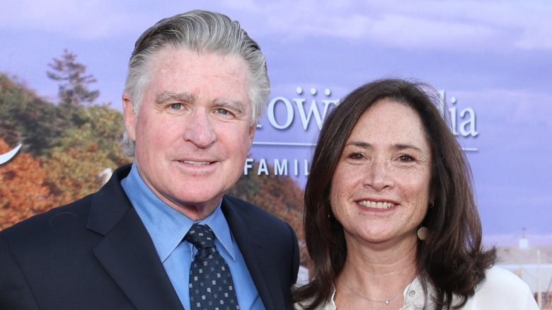 Treat Williams and Pam Van Sant smiling