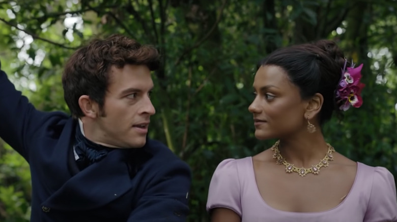 Jonathan Bailey and Ashley Simone in "Bridgerton"