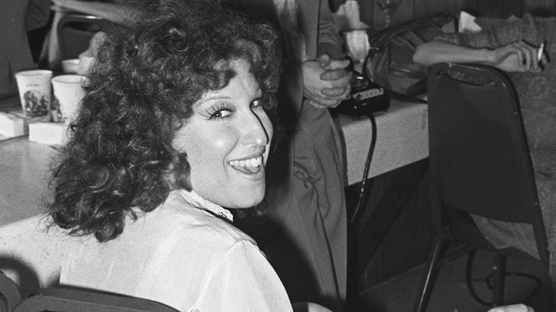 Bette Midler Grammys backstage