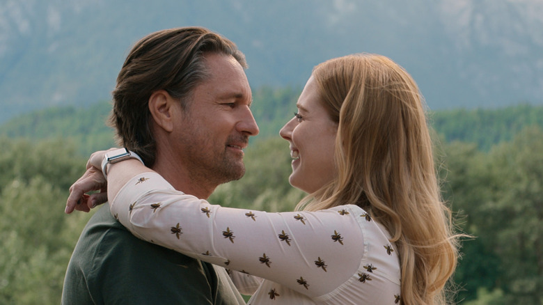 Martin Henderson as Jack Sheridan, Alexandra Breckenridge as Mel Monroe