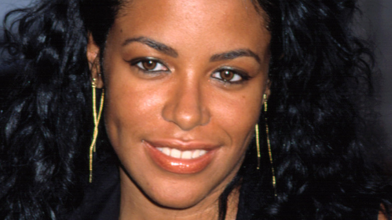 Aaliyah in 2001