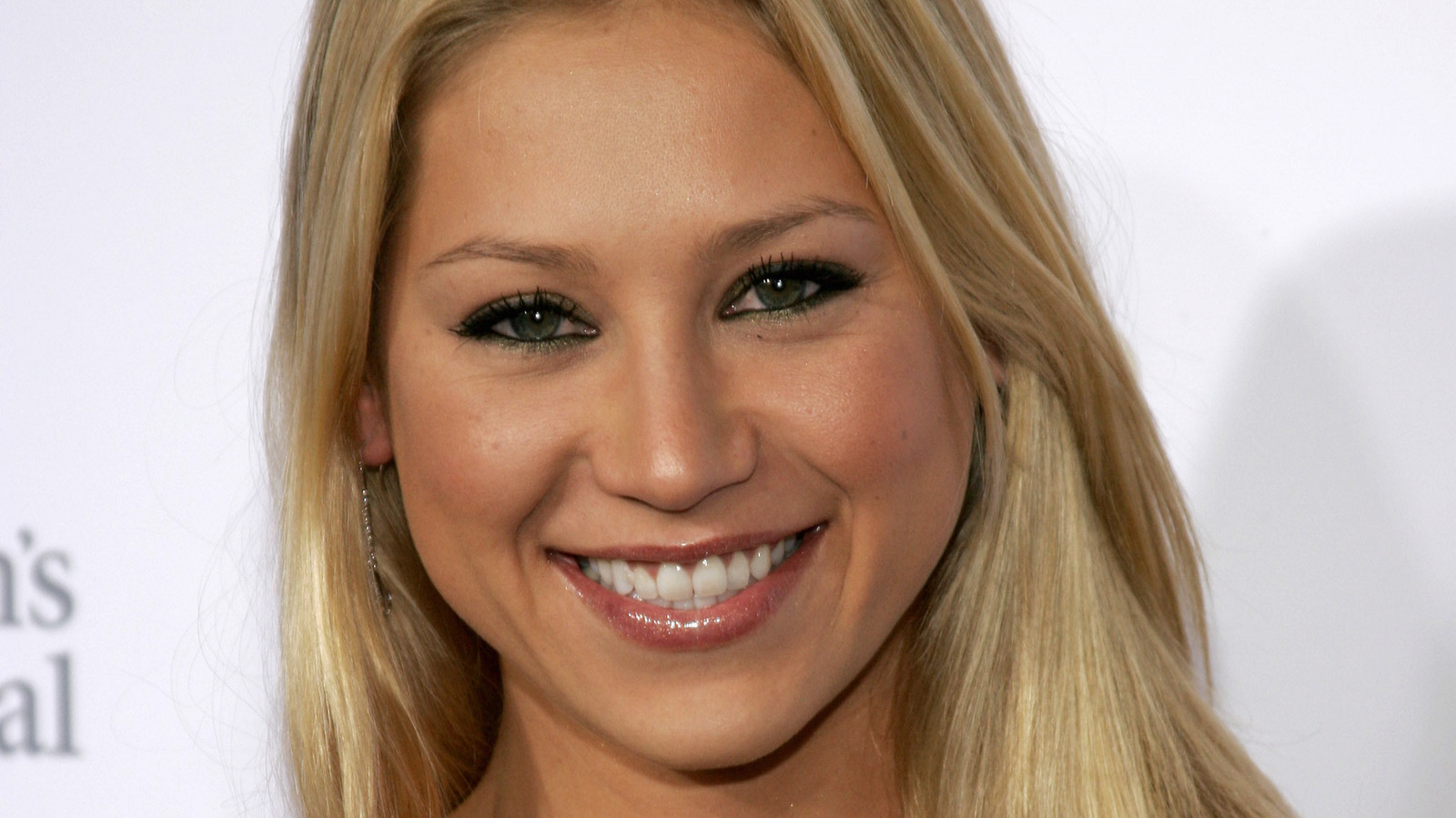 Anna Kournikova out after one season as 'Biggest Loser' trainer