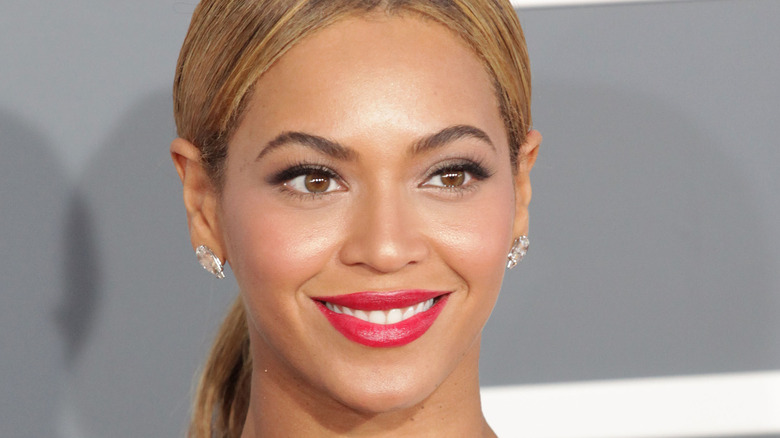 Beyoncé close-up