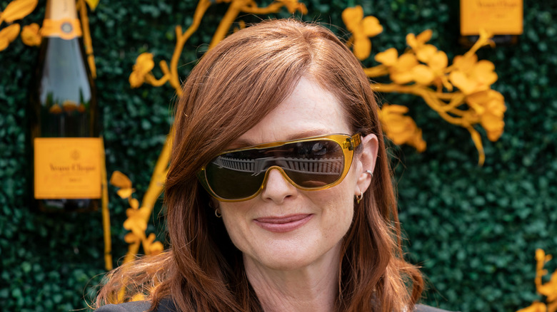 Julianne Moore wearing sunglasses