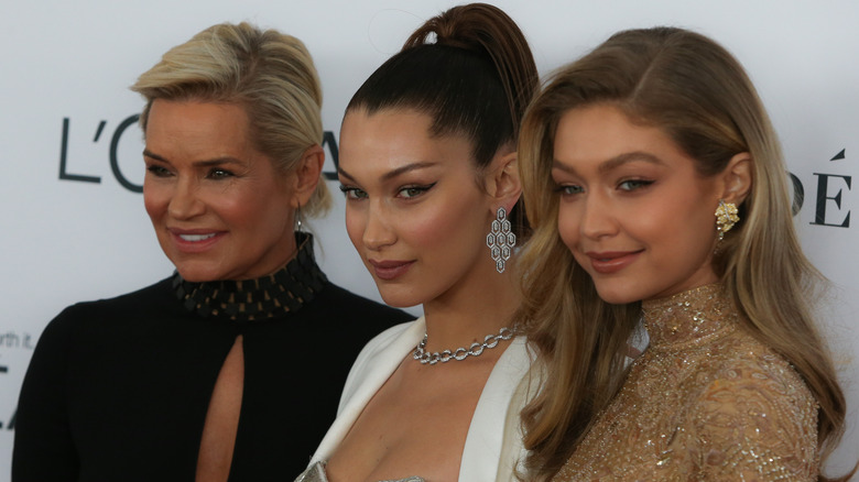 Yolanda Bella Gigi Hadid smiling