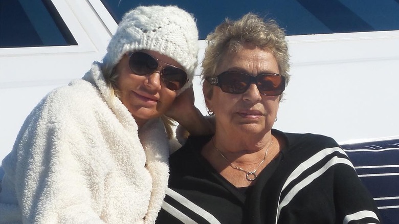 Yolanda Hadid kissing mom