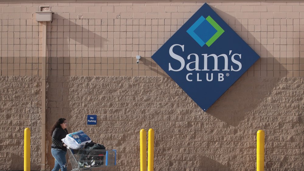 Sam's Club exterior signage