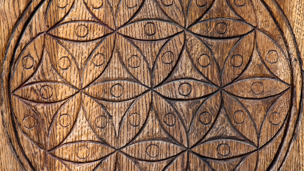 Merkaba meditation uses symbols