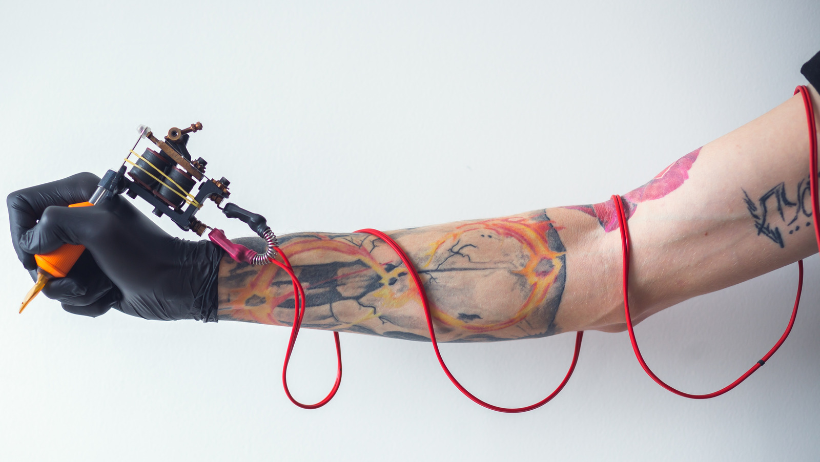 What You Should Know About The Abstract Tattoo Trend What You Should Know About The Abstract Tattoo Trend
