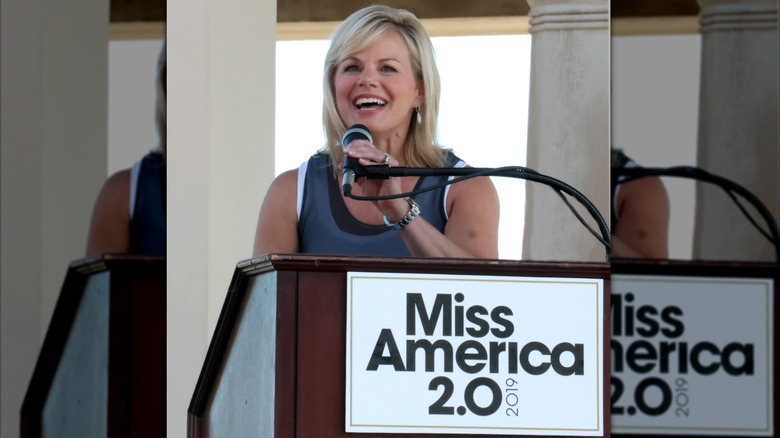 Gretchen Carlson speaking at Miss America 2.0 podium