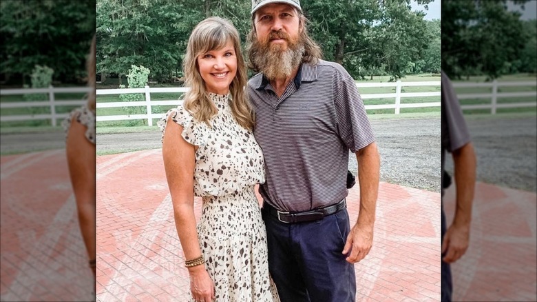 Missy and Jase Robertson posing at Logtown Plantation