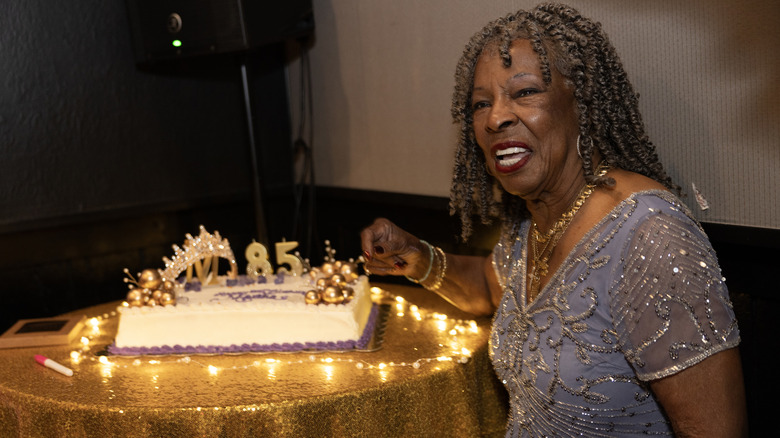 Martha Reeves with her 85th birthday cake