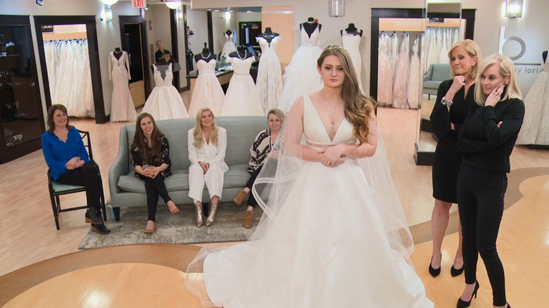 Jessica Seewald and her entourage look at her wedding dress on "Say Yes to the Dress: Atlanta"