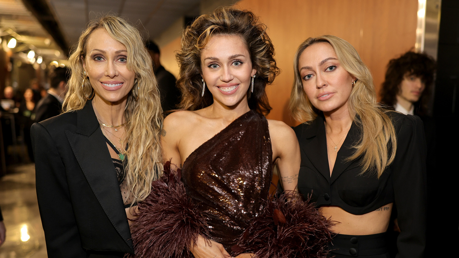 Where Miley Cyrus' Mom Tish Stands With Each Of Her Kids After Billy