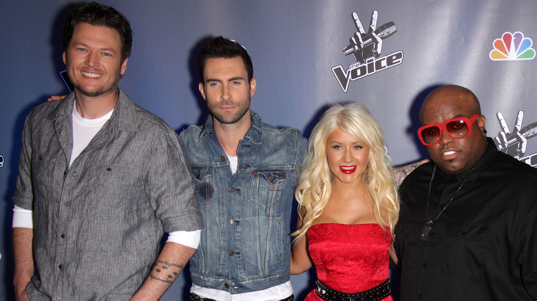 Blake Shelton, Adam Levine, Christina Aguilera, and CeeLo Green posing