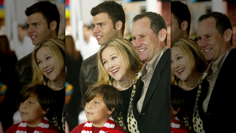 Catherine O'Hara with Bo Welch, Matthew Welch, and Luke Welch