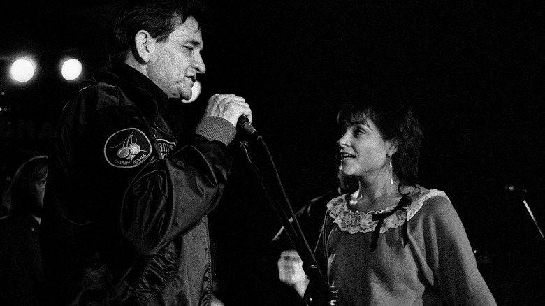 Johnny and Rosanne Cash performing together in 1982