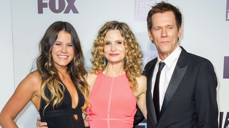 Sosie Bacon, Kyra Sedgwick, and Kevin Bacon at event