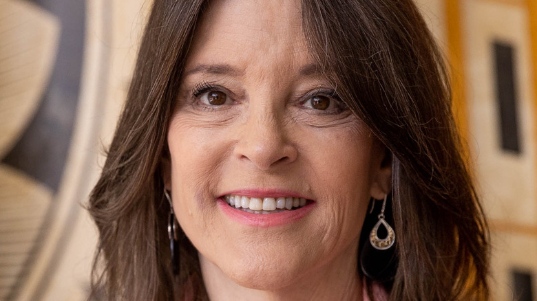 Marianne Williamson smiling