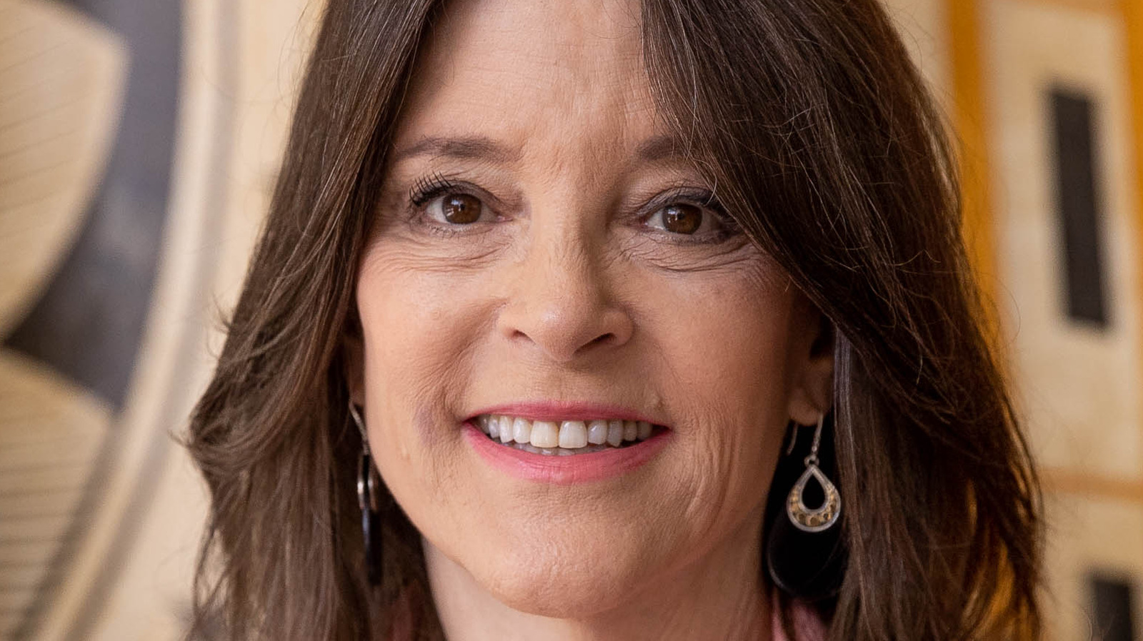 Who Is 2024 Presidential Candidate Marianne Williamson