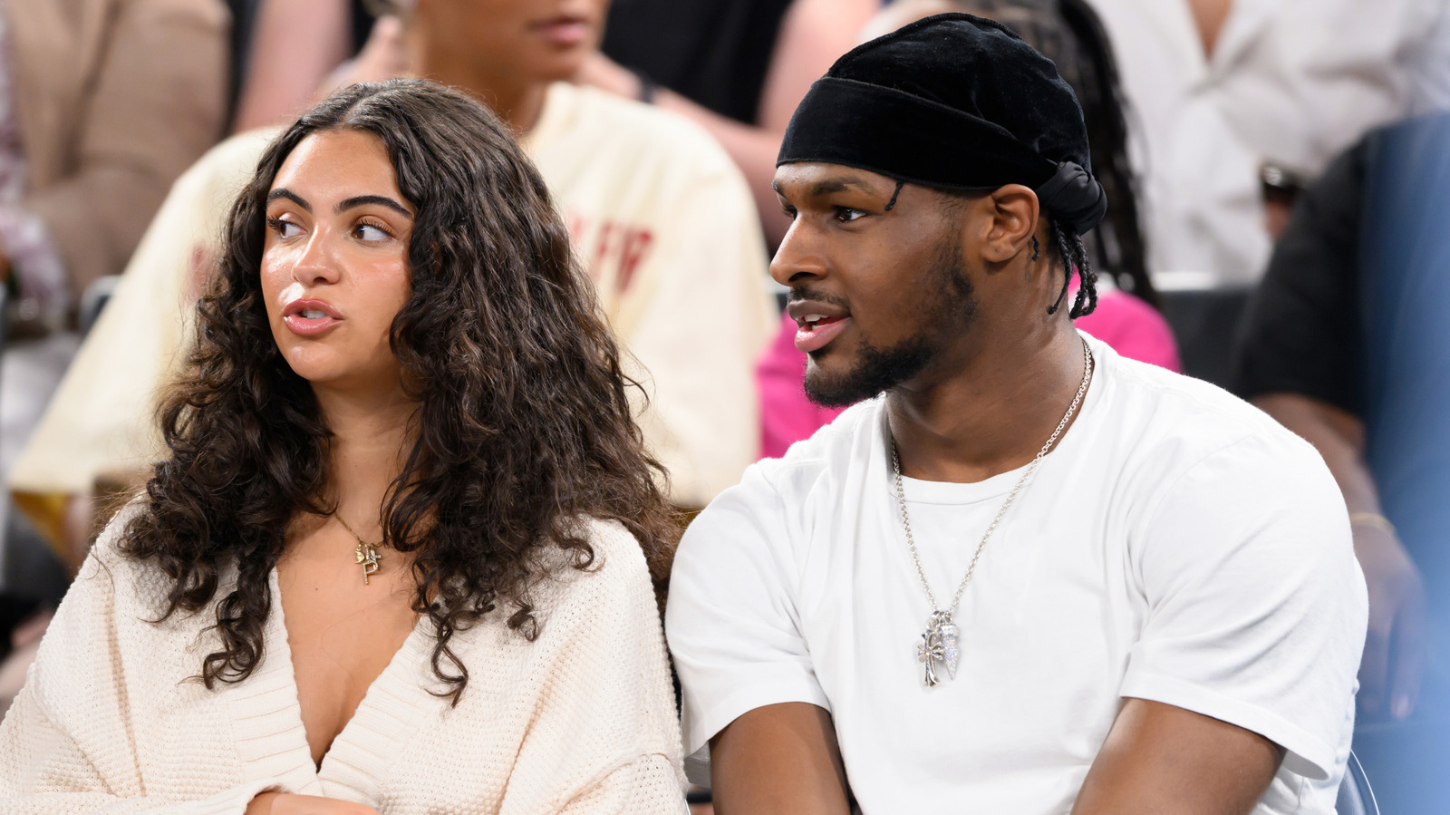 <a href="https://www.thelist.com/1769309/who-is-bronny-james-girlfriend-parker-whitfield/" target="_blank">Who Is Bronny James’ Girlfriend, Parker Whitfield?</a>