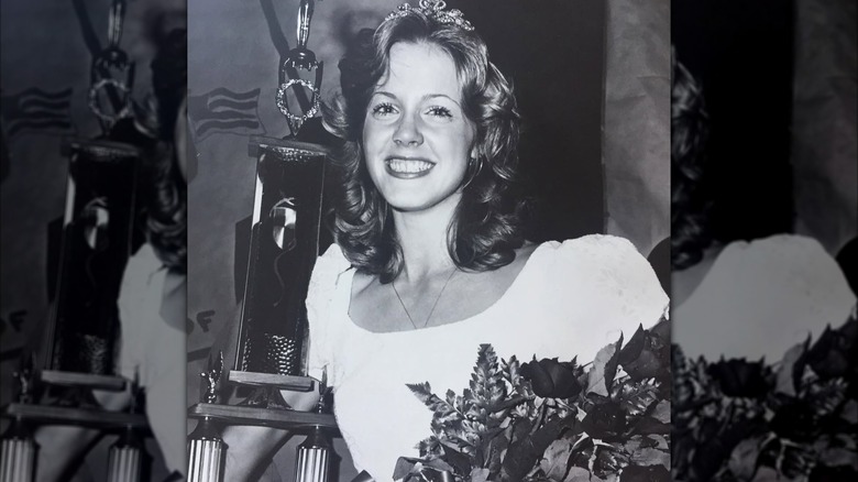 Deborah Norville winning the Junior Miss title in 1976