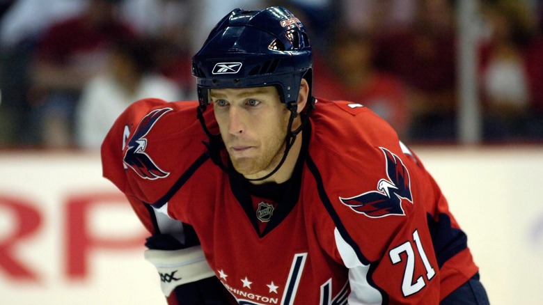 Brooks Laich playing hockey in a red Washington Capitals uniform