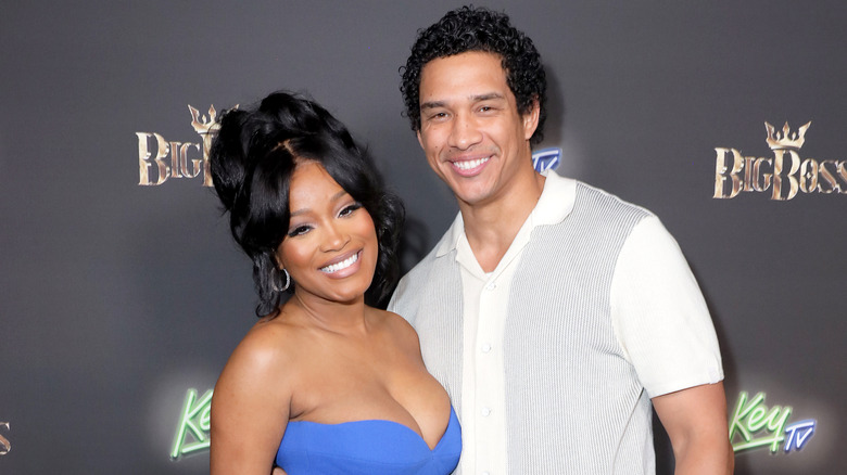 keke palmer posing with boyfriend darius jackson