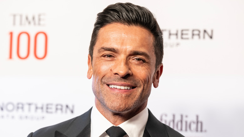 Mark Consuelos smiling