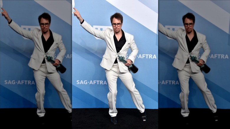 Sam Rockwell strikes at pose at the SAG Awards