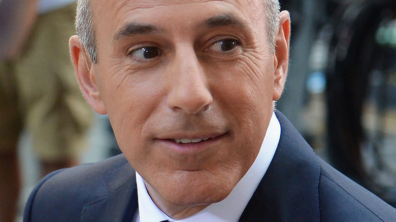 Matt Lauer looking to side