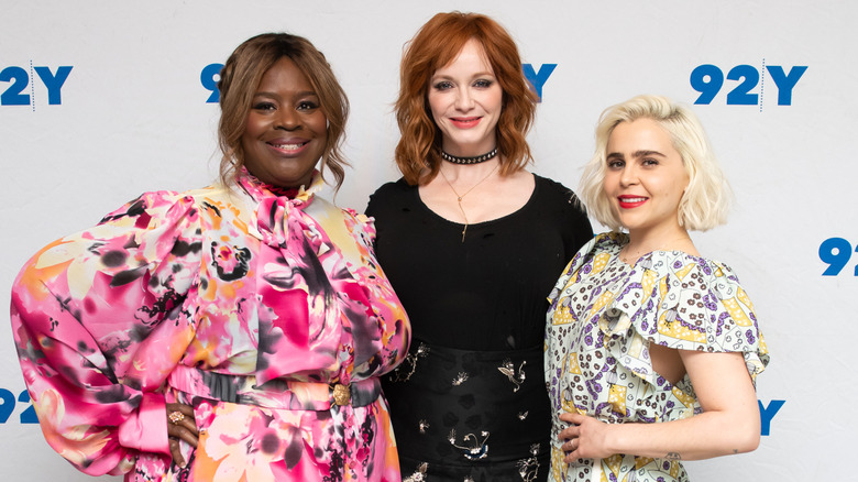 Retta posing with Good Girls co-stars Christina Hendricks and Mae Whitman