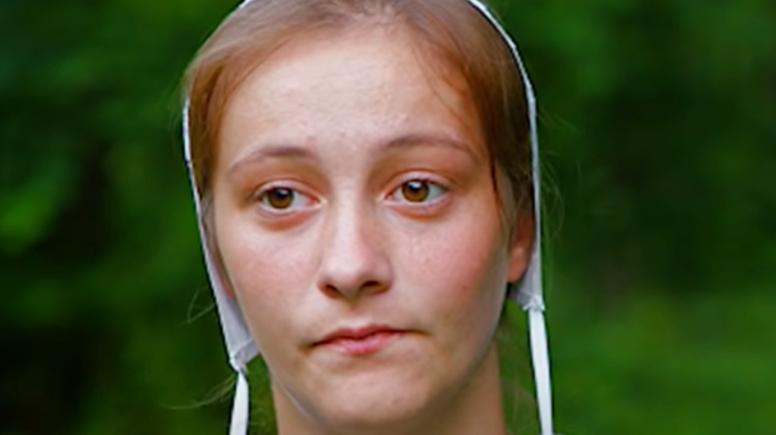 Who Is Rosanna's First Date On Return To Amish?