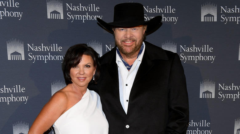 Tricia Lucus and Toby Keith smiling