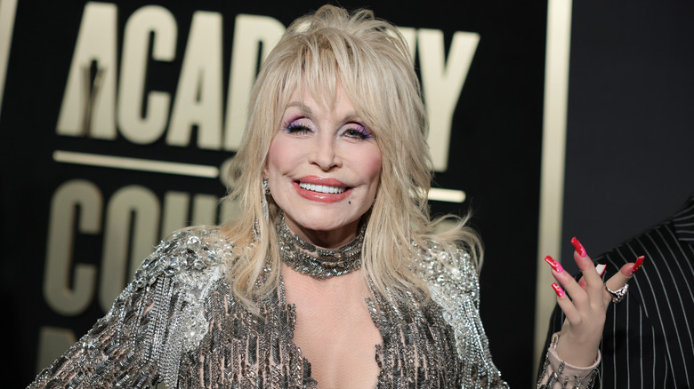 dolly parton smiling