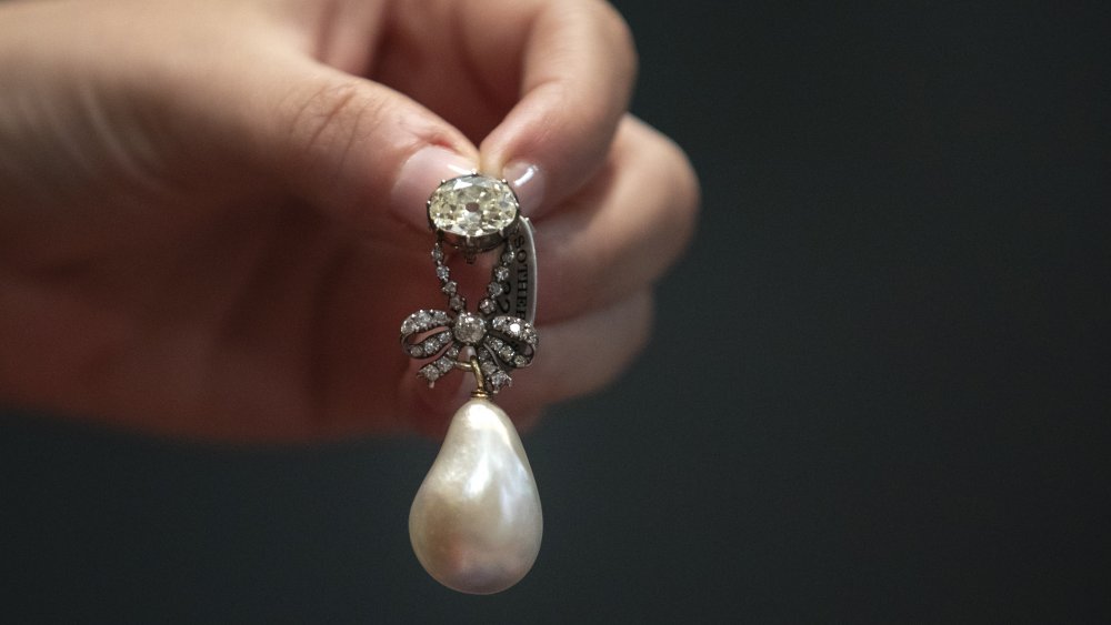 Why Are Pearls So Expensive?