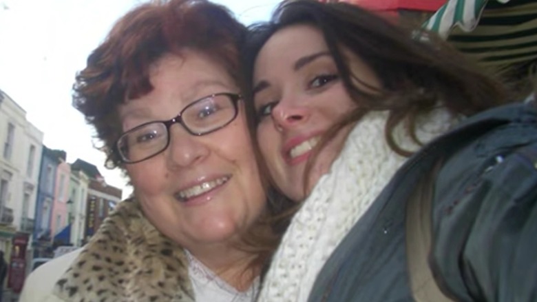 Stefania Spampinato smiling with her mom