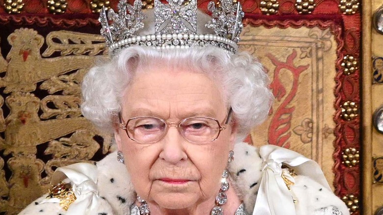 Queen Elizabeth with crown at Parliament