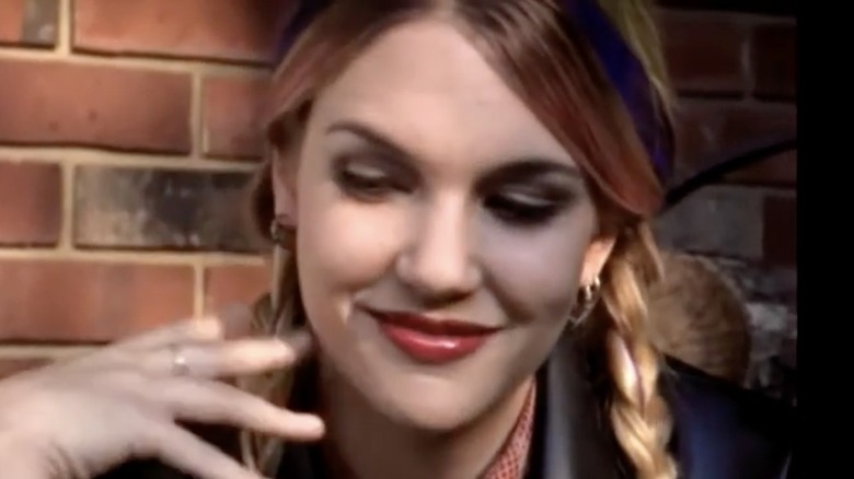 Rhea Seehorn in a scene from Homicide: Life on the Street