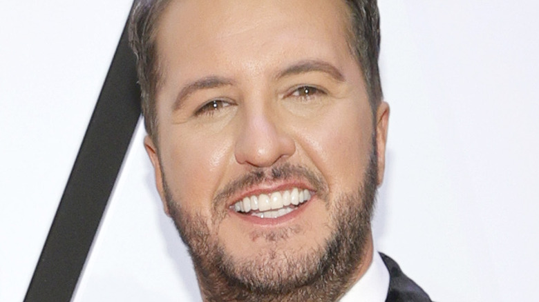 Luke Bryan CMA Awards 2021