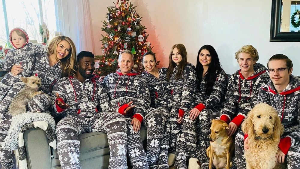 Chrishell Stause and family on Christmas