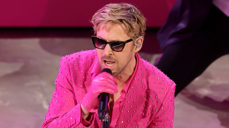 Ryan Gosling singing in pink