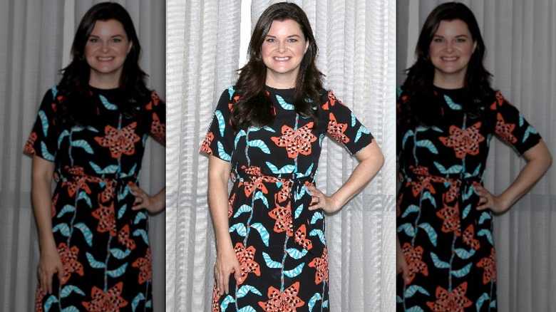 Heather Tom posing for the camera