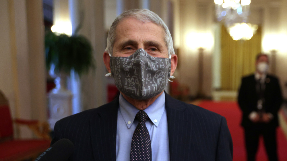 Dr. Anthony Fauci wearing a mask