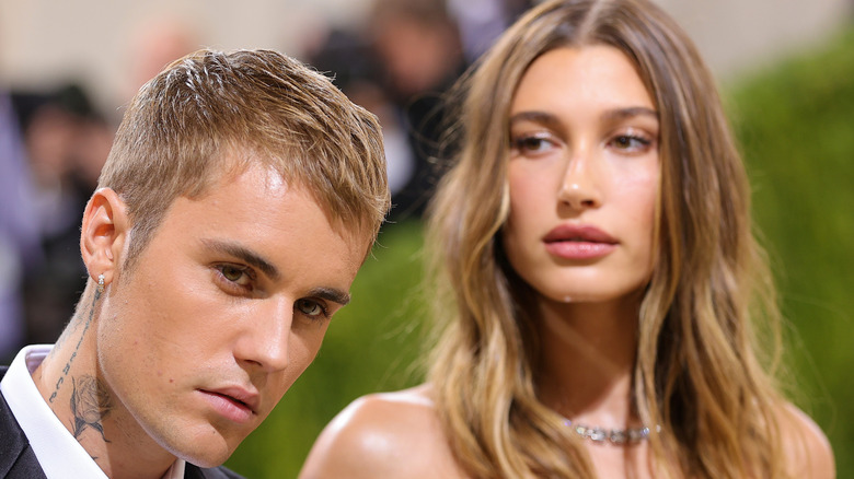 Justin Bieber and Hailey Baldwin pose at the Met Gala together