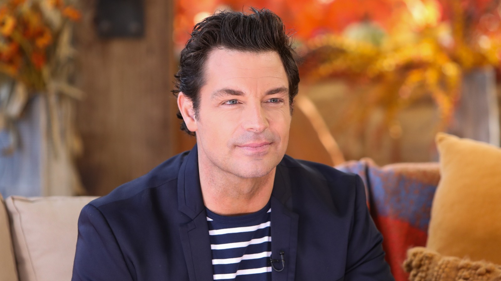 为什么 Hallmark 的布伦南·埃利奥特 (Brennan Elliott) 在《和平的礼物》的幕后挣扎 为什么 Hallmark 的布伦南·埃利奥特 (Brennan Elliott) 在《和平的礼物》的幕后挣扎
