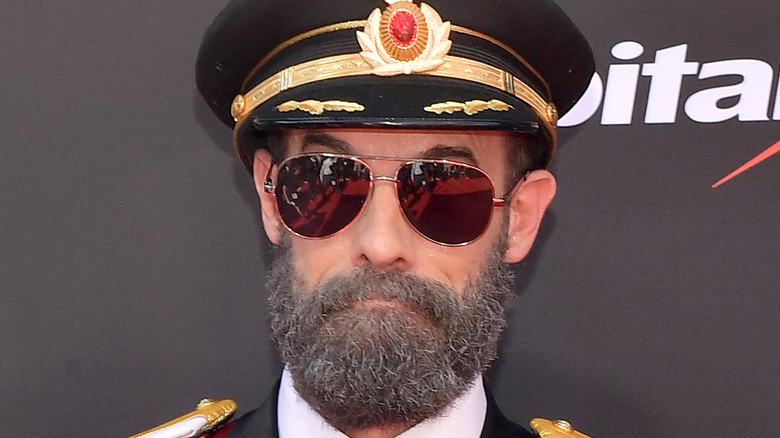 Actor Brandon Moynihan as Captain Obvious 