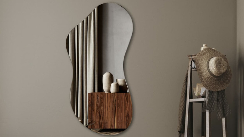squiggle mirror 